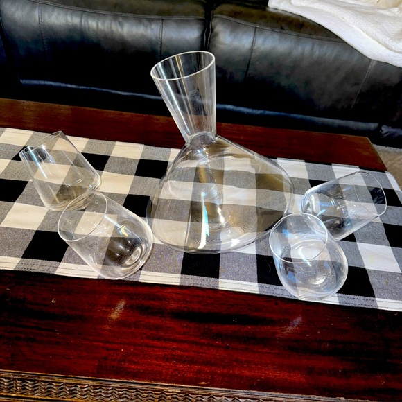 NUDE Other - Nude Balance Wine Decanter & (4) Glasses Set Glass Gorgeous New No Box $300 Ret